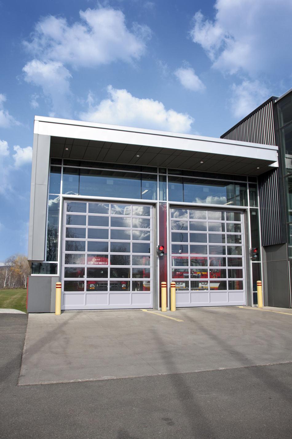 What are the Most Popular Modern Garage Doors? image G-4400_MG_8123_72dpi What are the Most Popular Modern Garage Doors?