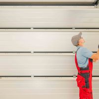 Installation de porte de garage : instructions détaillées image automatic-Garage-Door-Installation_thumbnail Installation de porte de garage : instructions détaillées