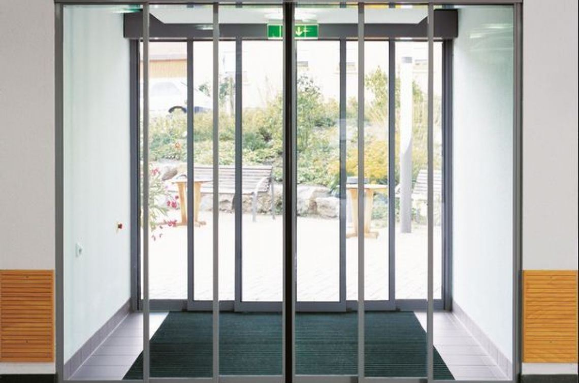 Automatic sliding door - Multifunctional opening
